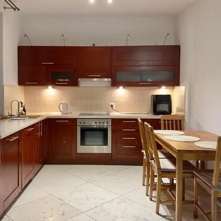 Viev Varta Z Balkonem - Free Parking By Friendly Apartment *