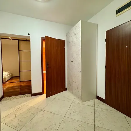 Viev Varta Z Balkonem - Free Parking By Friendly