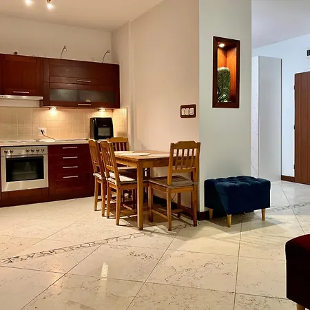 Apartment Viev Varta Z Balkonem - Free Parking By Friendly