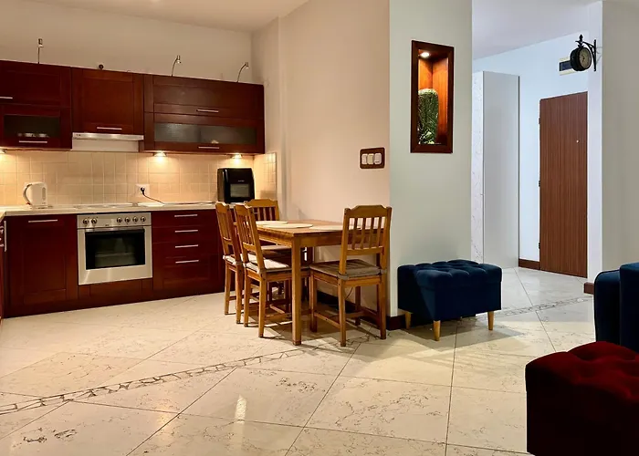 Apartment Viev Varta Z Balkonem - Free Parking By Friendly